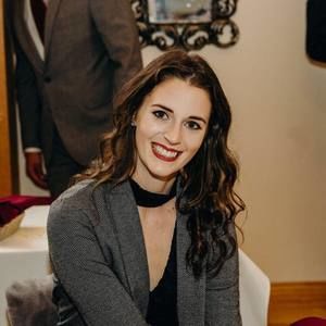 Meet your Posher, Anna